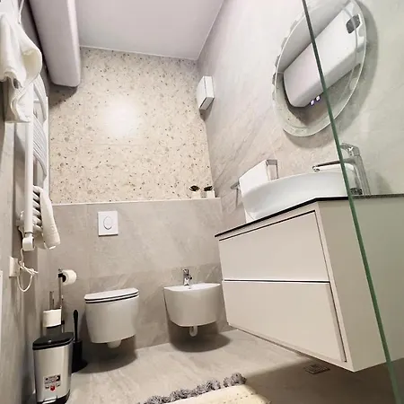 Zeus Apartment Tirana