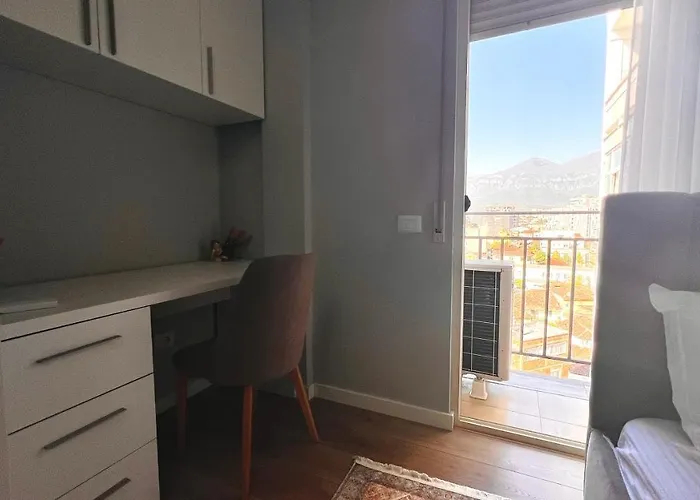 Zeus Apartman Tirana