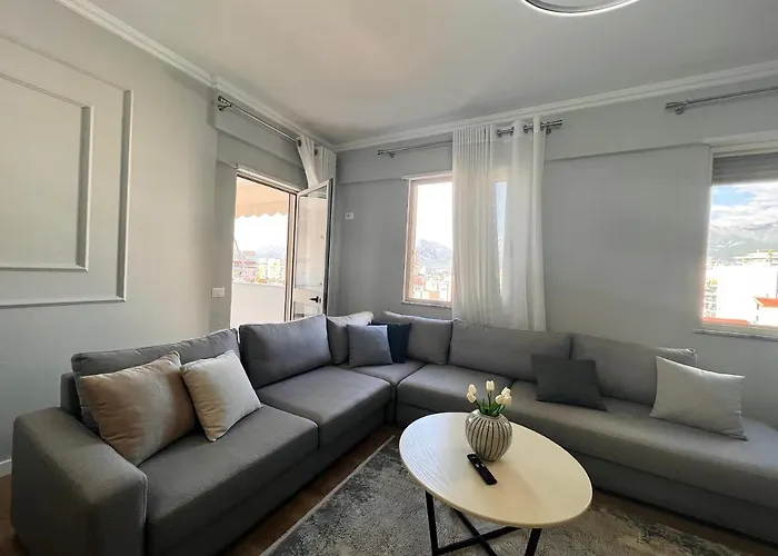 Zeus Apartman Tirana